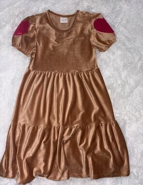 Momi Girls 10 Soft Plush Brown Heart Sleeved Tiered Dress. So Soft, Exc. Cond